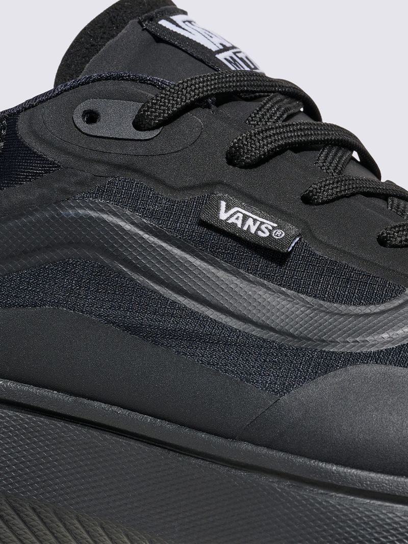 Zapatilla Adulto MTE Crosspath Negro Vans