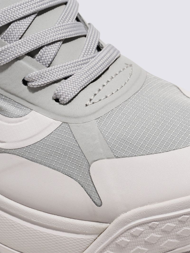 Zapatilla Adulto MTE Crosspath Gris Vans