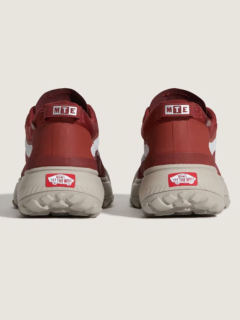 Zapatilla Hombre MTE Crosspath Rojo Vans