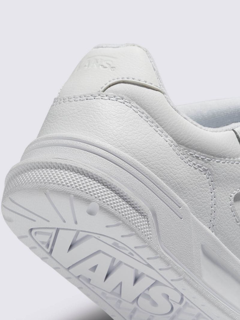 Zapatilla Adulto Upland Blanco Vans