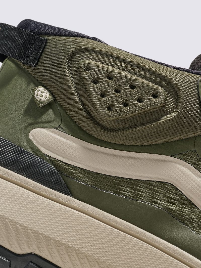 Zapatilla Adulto MTE Crosspath Mid Verde Vans