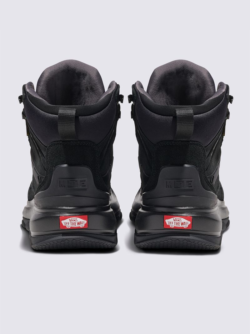 Zapatilla Adulto MTE Crestline Waterproof Negro Vans