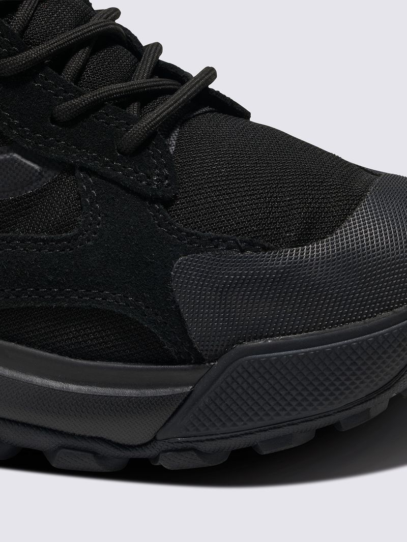 Zapatilla Adulto MTE Crestline Waterproof Negro Vans