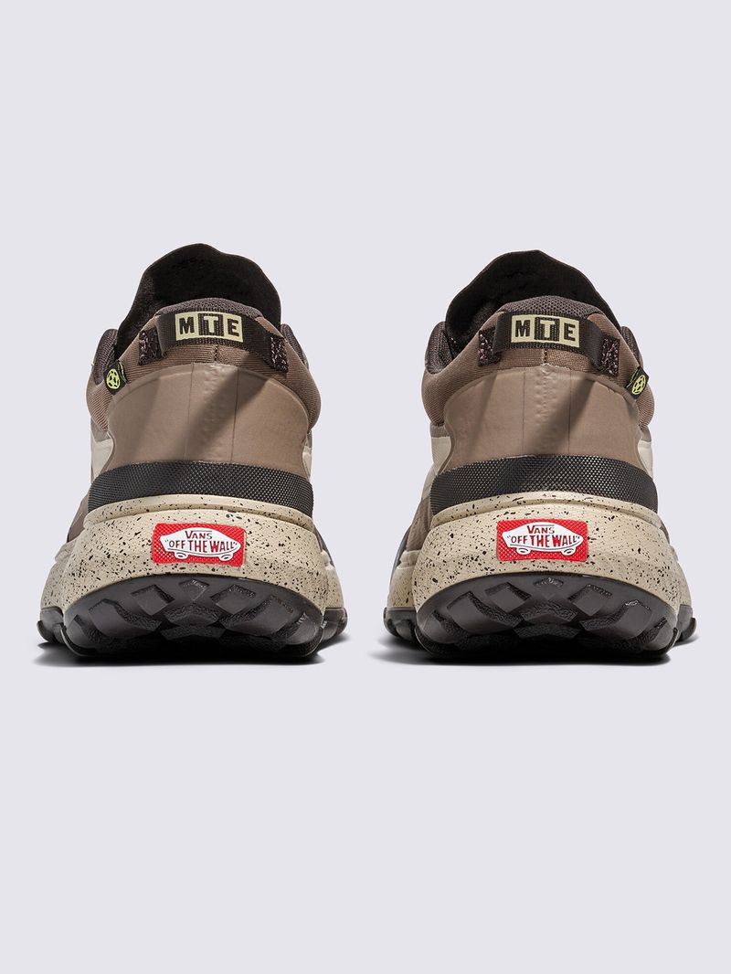 Zapatilla Hombre MTE Crosspath Café Vans