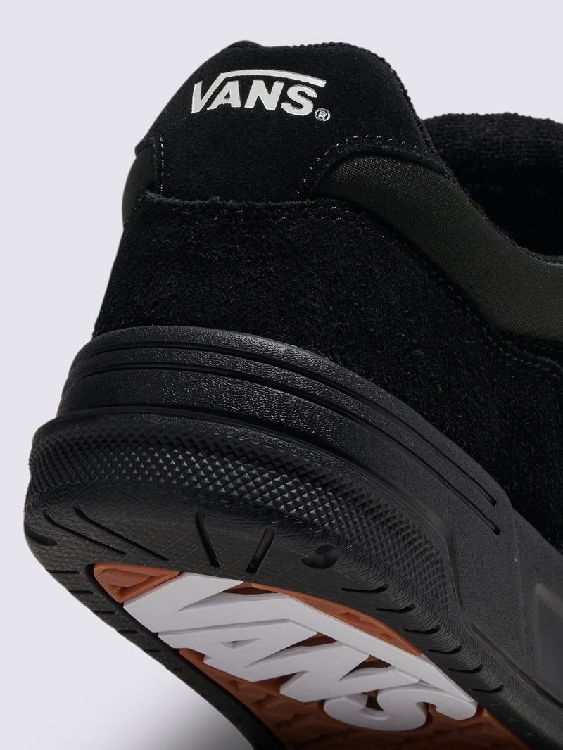 Zapatilla Adulto Upland Negro Vans