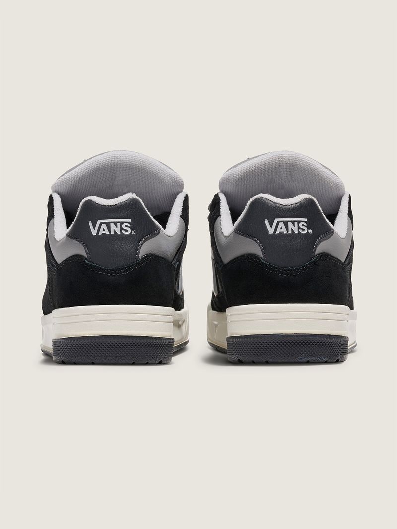 Zapatilla Adulto Upland Negro Vans