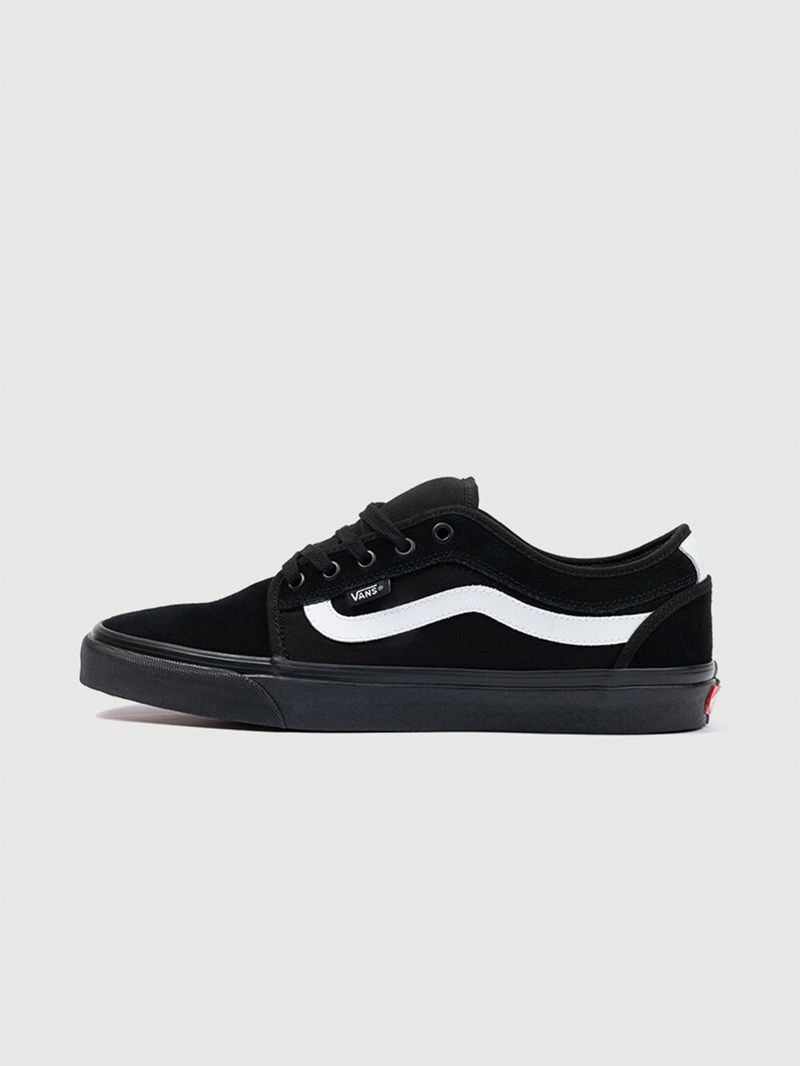 Zapatilla Adulto Skate Chukka Low Negro Vans