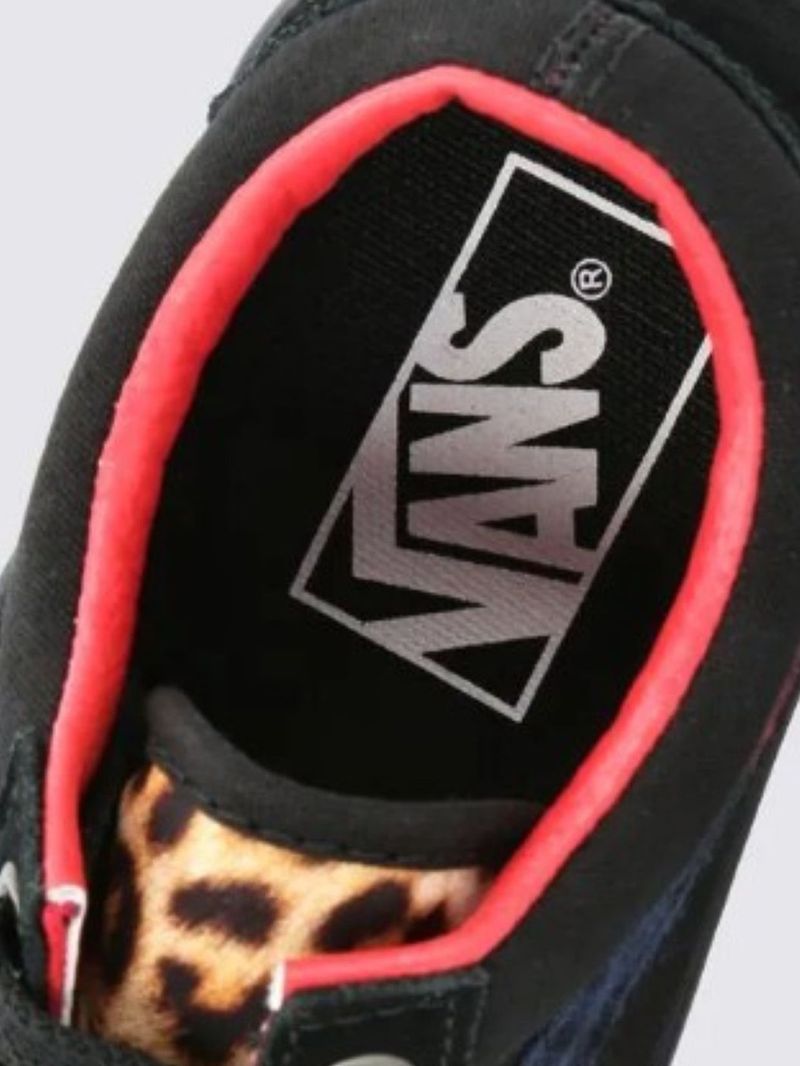 Zapatilla Mujer Mary Jane Rosado Vans