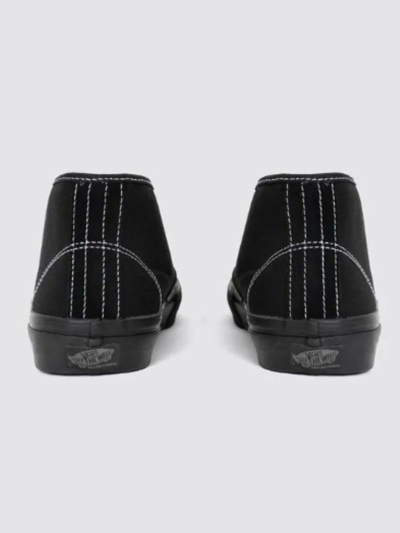 Zapatilla Hombre Skate Authentic Mid Negro Vans