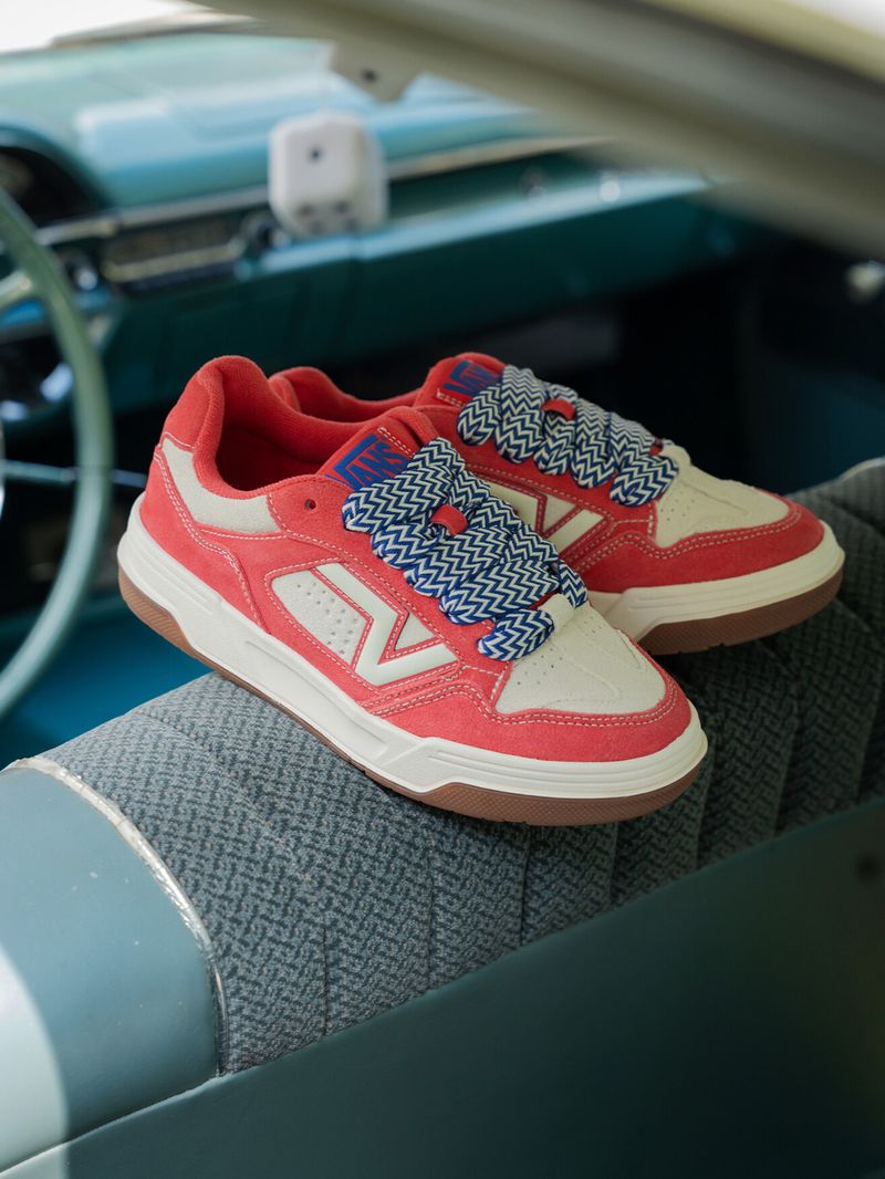 Zapatilla Adulto Upland Rojo Vans