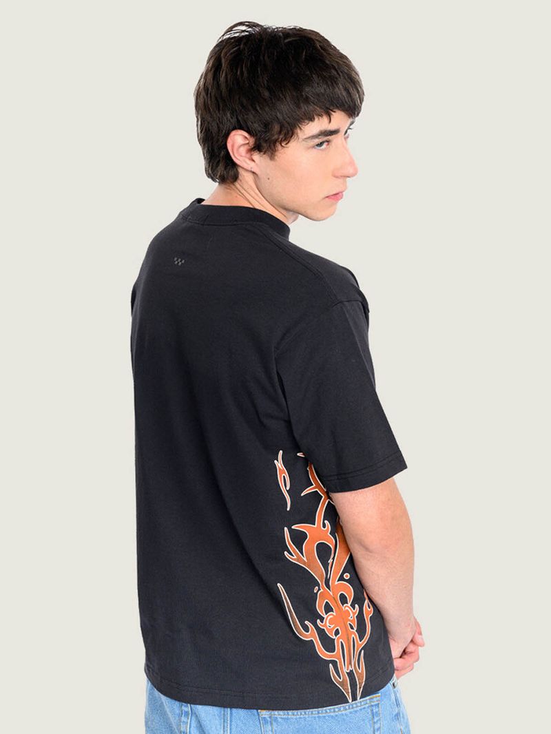 Polera M/C Hombre Dayana Side Tribal Negro Vans