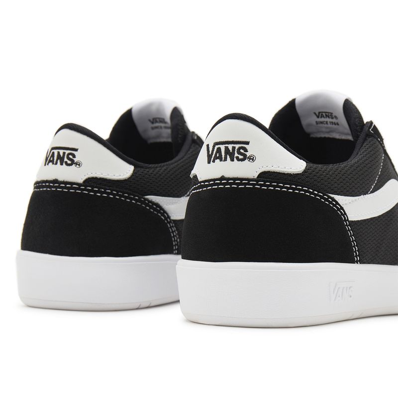Zapatillas-Ua-Cruze-Too-Cc--Staple--Black-True-White