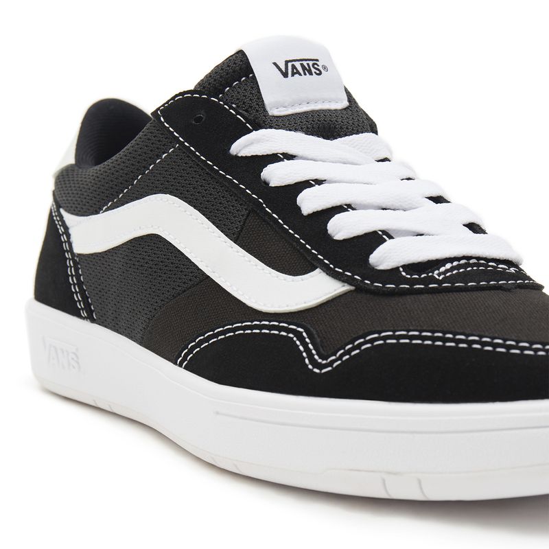 Zapatillas-Ua-Cruze-Too-Cc--Staple--Black-True-White