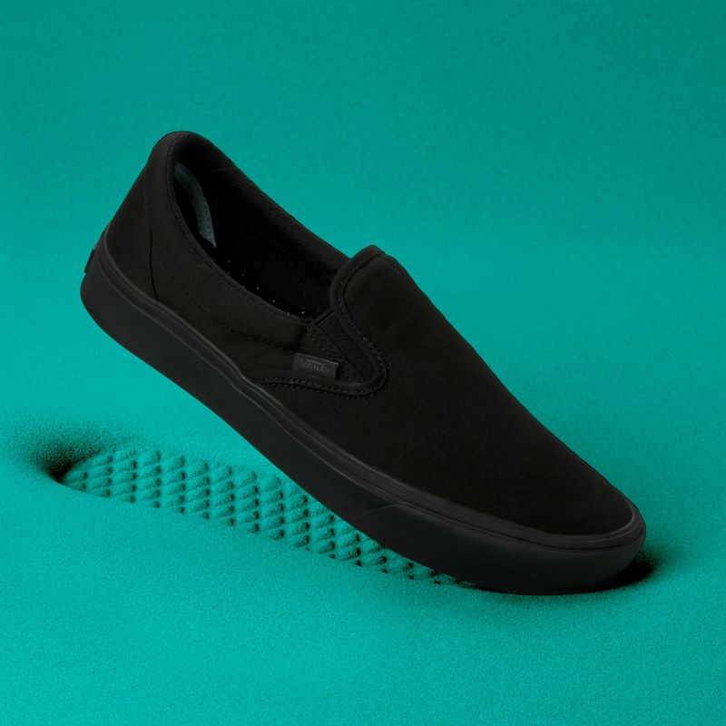 Zapatillas-Comfycush-Slip-On--Classic--Black-Black