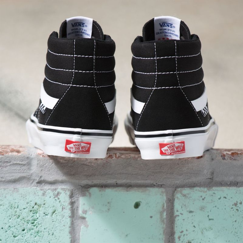 Zapatillas-Mn-Skate-Sk8-Hi-Black-White