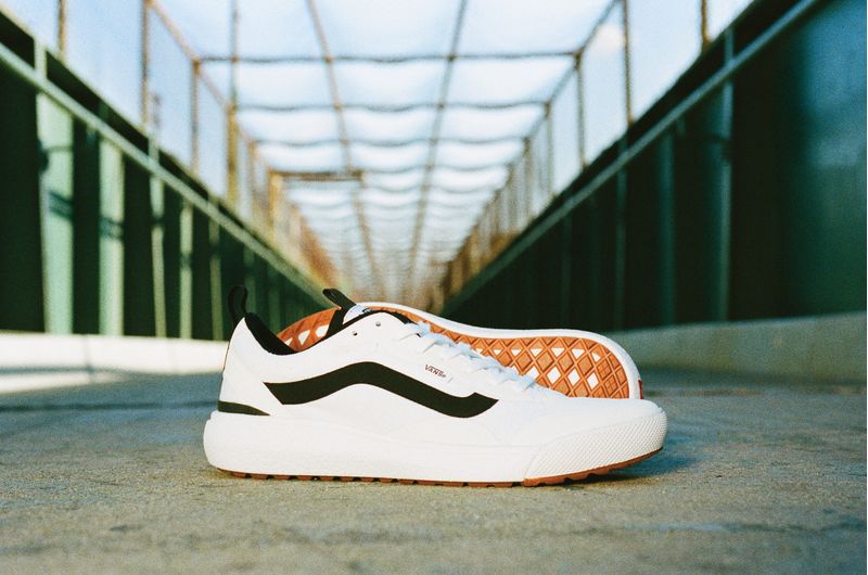 Zapatillas-Ua-Ultrarange-Exo-White