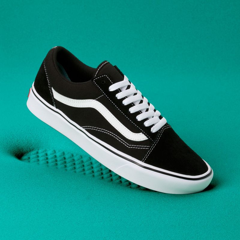 Imagenes de 2024 zapatillas vans clasicas