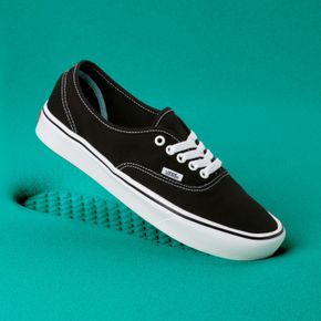 Zapatillas ComfyCush Authentic (Classic) Black/True White