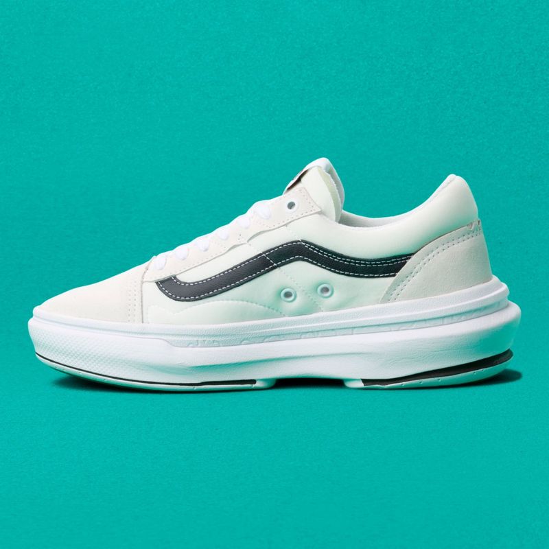 Zapatillas-UA-Old-Skool-Overt-CC-White
