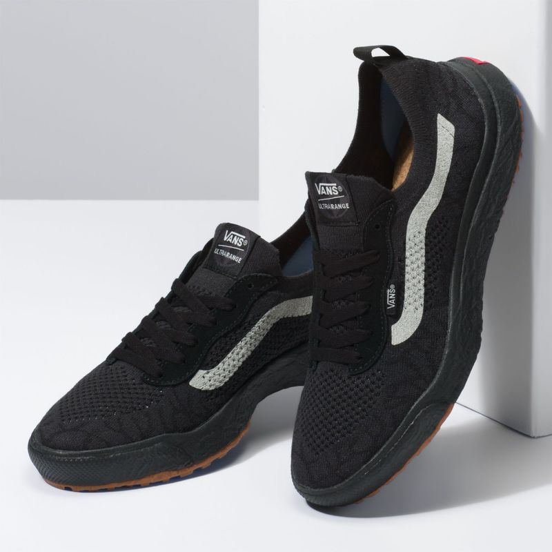 Zapatillas-UA-Ultrarange-VR3-Black-Pirate-Black