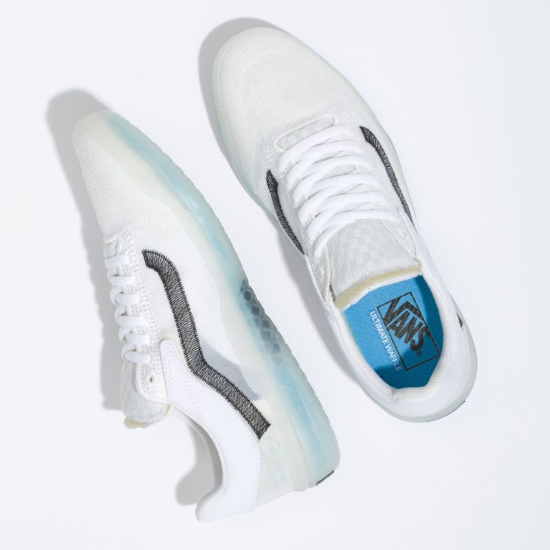 Zapatillas-UA-UltimateWaffle-EXP-Staple-White