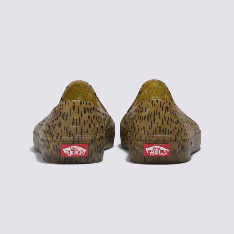 Zapatillas-UA-Slip-On-TRK-Animal-Brown-Black