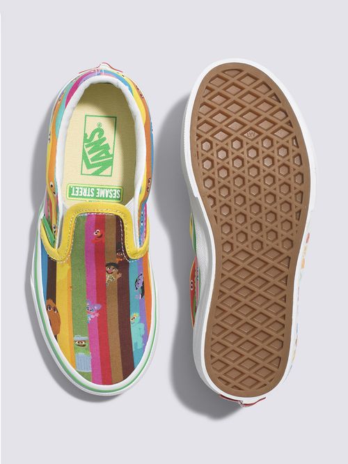 Zapatillas Vans X Sesame Street Uy Classic Slip On 5 12 A os