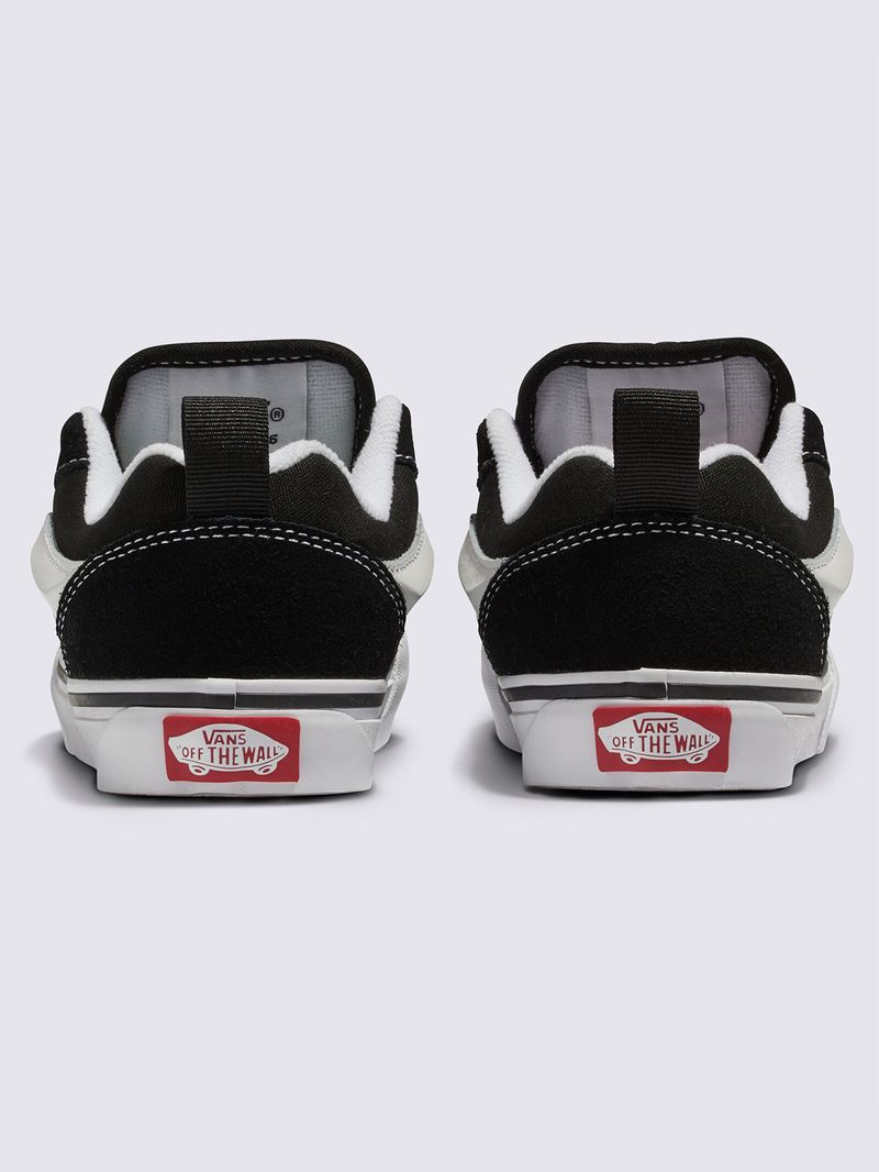 Zapatilla-Urbana-Niño-Knu-Skool-Negro-Vans