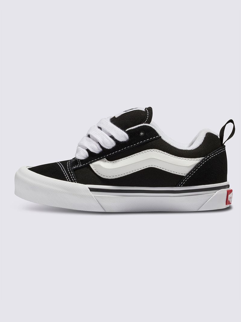 Zapatilla-Urbana-Niño-Knu-Skool-Negro-Vans