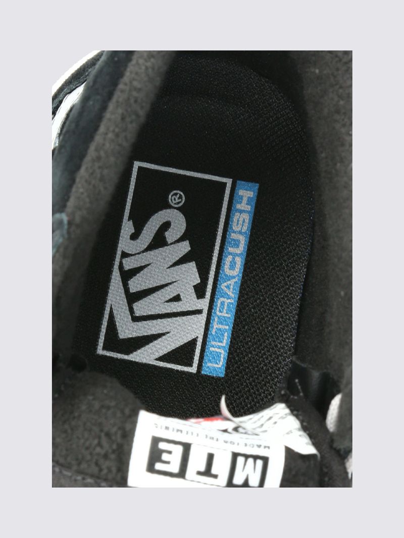 Zapatilla-Outdoor-Unisex-SK8-Hi-MTE-1-Negro-Vans