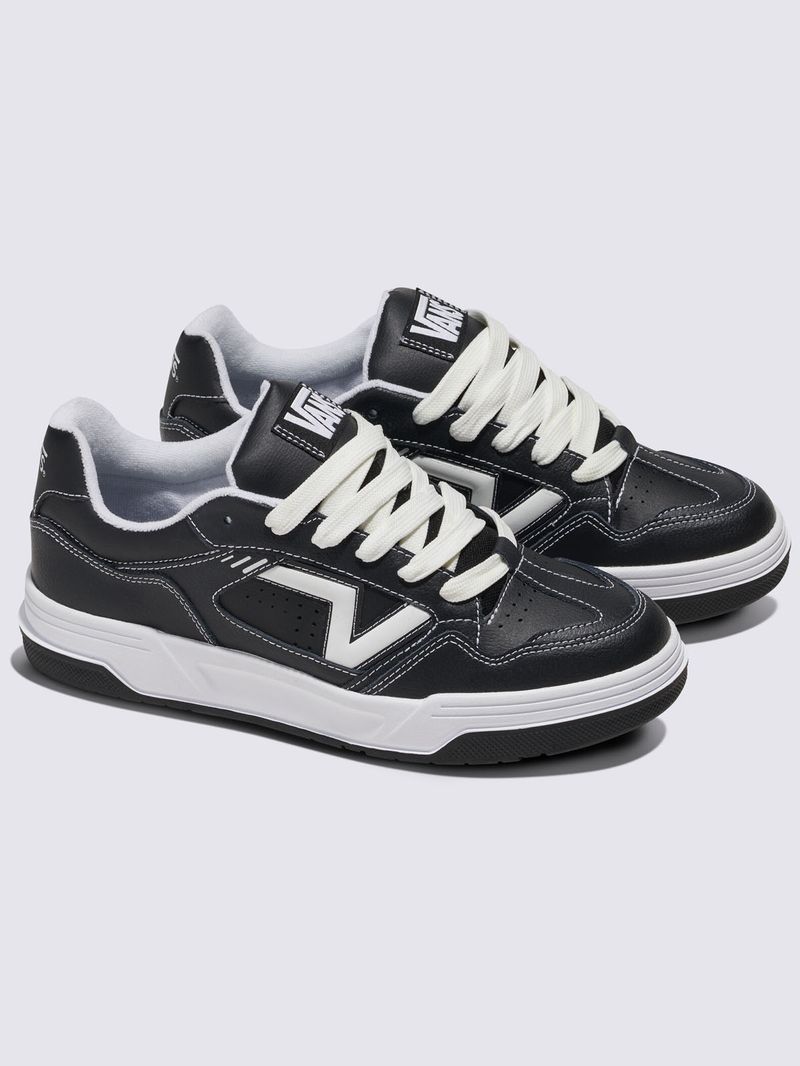 Zapatilla-Urbana-Unisex-Upland-Negro-Vans