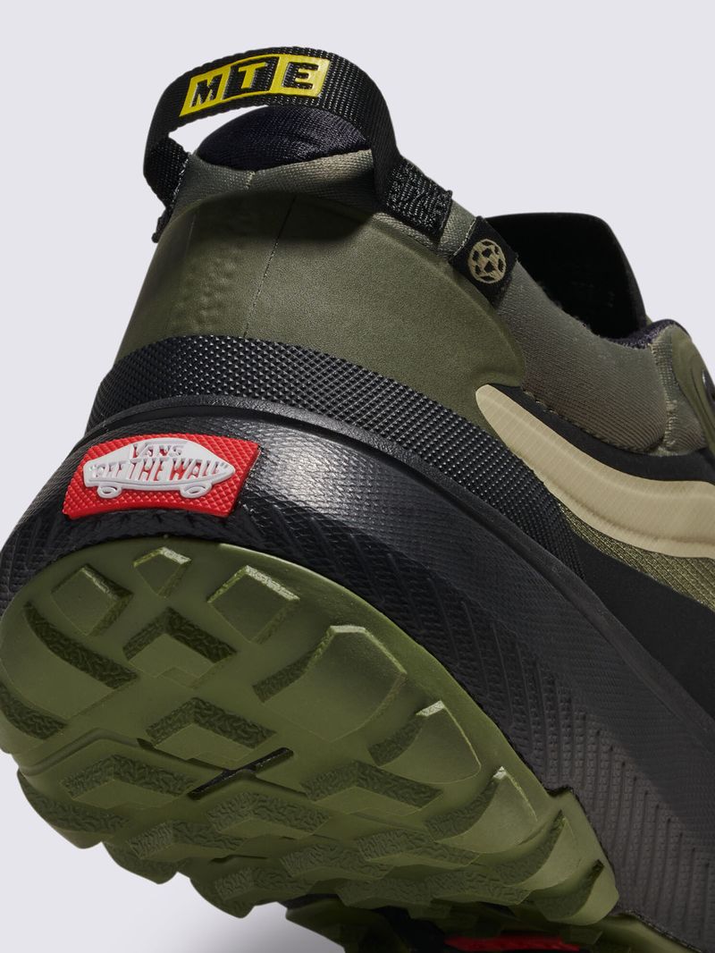 Zapatilla-Urbana-Unisex-Mte-Crosspath-Militar-Vans