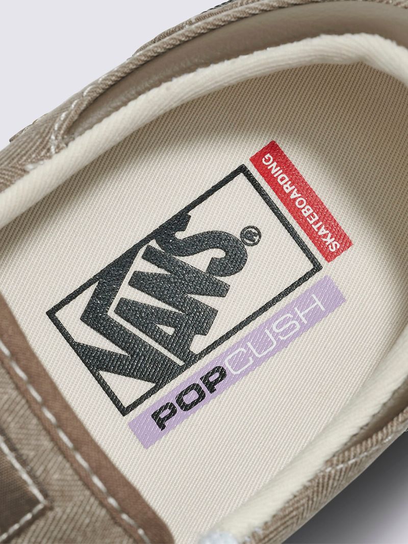 Zapatilla-Casual-Hombre-Skate-Gilbert-Crockett-Gris-Vans