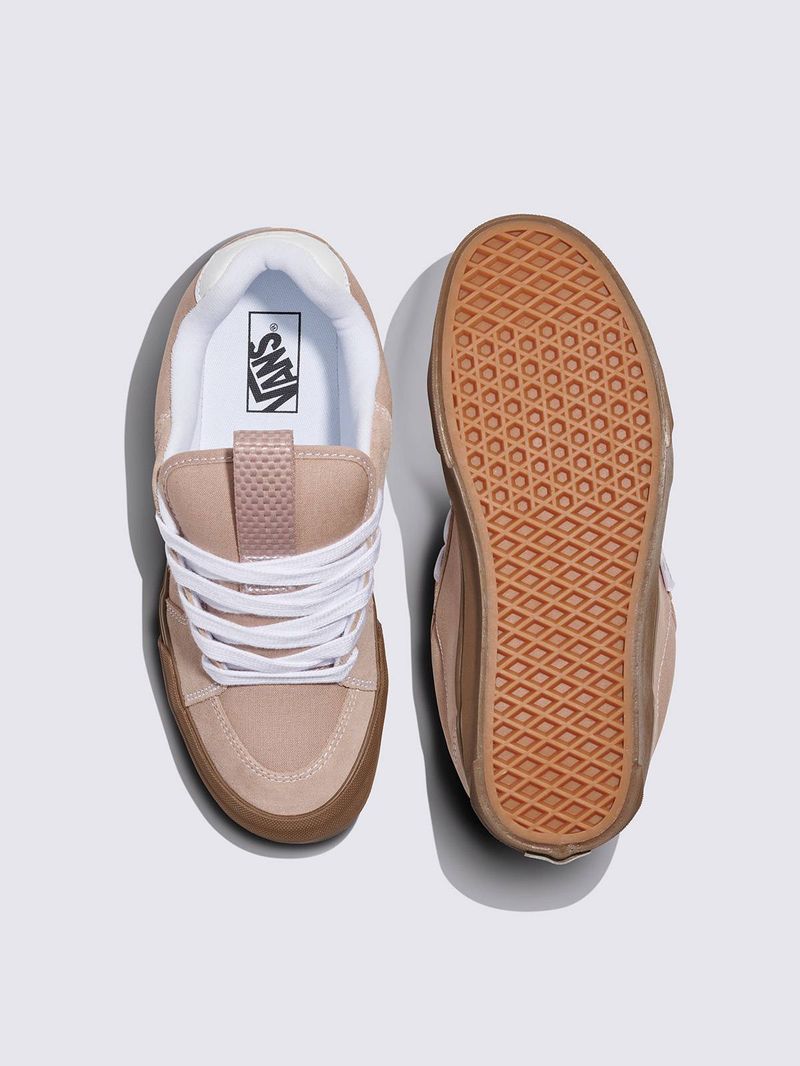 ZAPATILLA-UNISEX-CHUKKA-PUSH-BEIGE-VANS