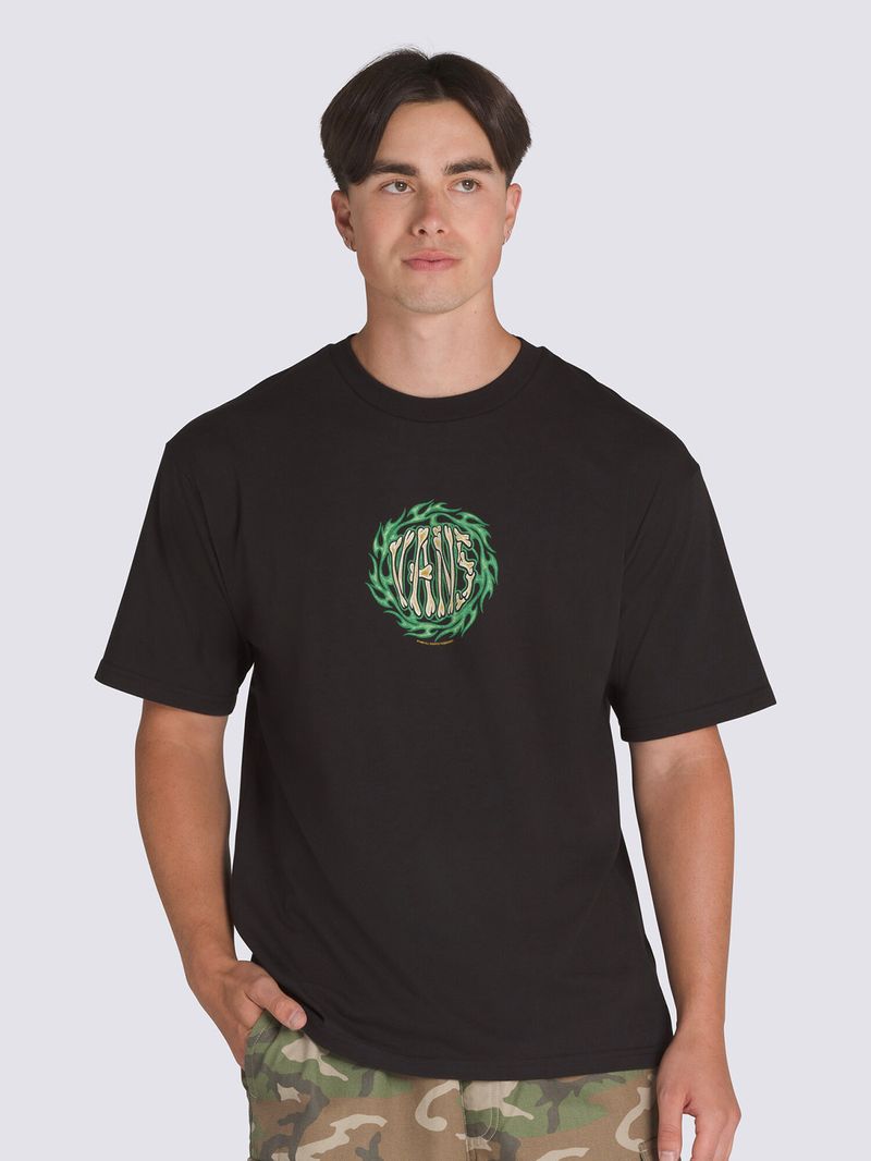 POLERA-M-C-CASUAL-HOMBRE-2K-FLAME-SS-NEGRO-VANS