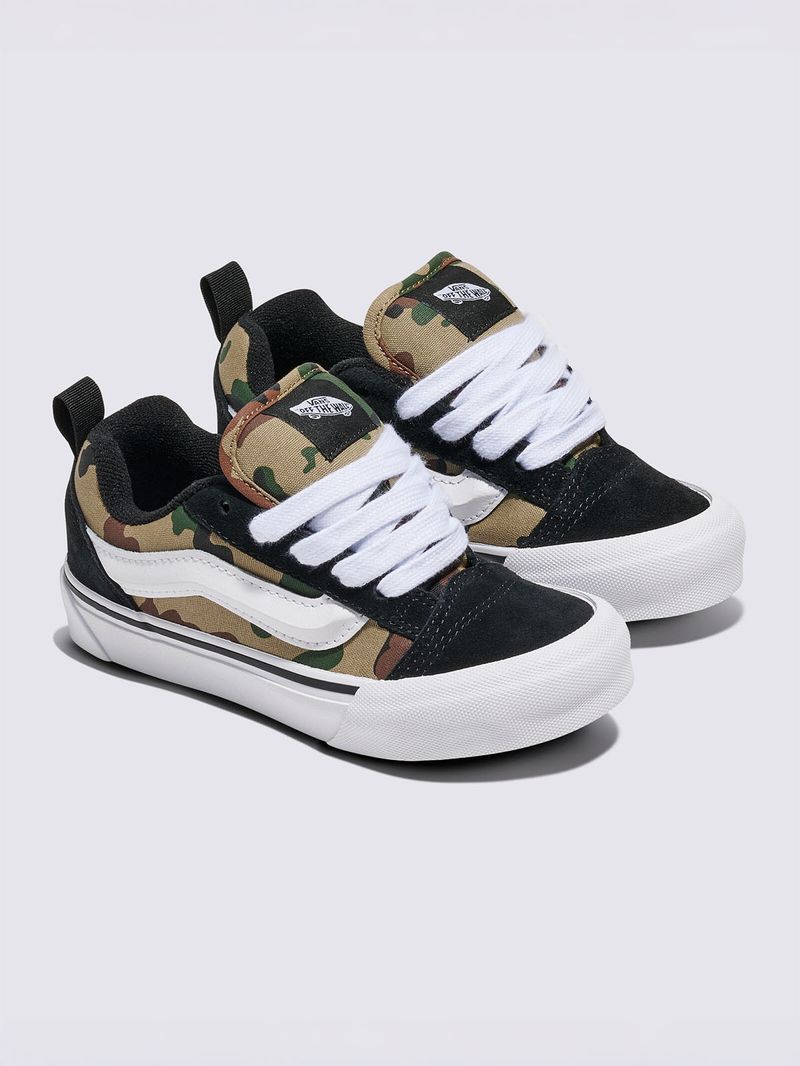 ZAPATILLA-NINO-Knu-Skool-NEGRO-VANS
