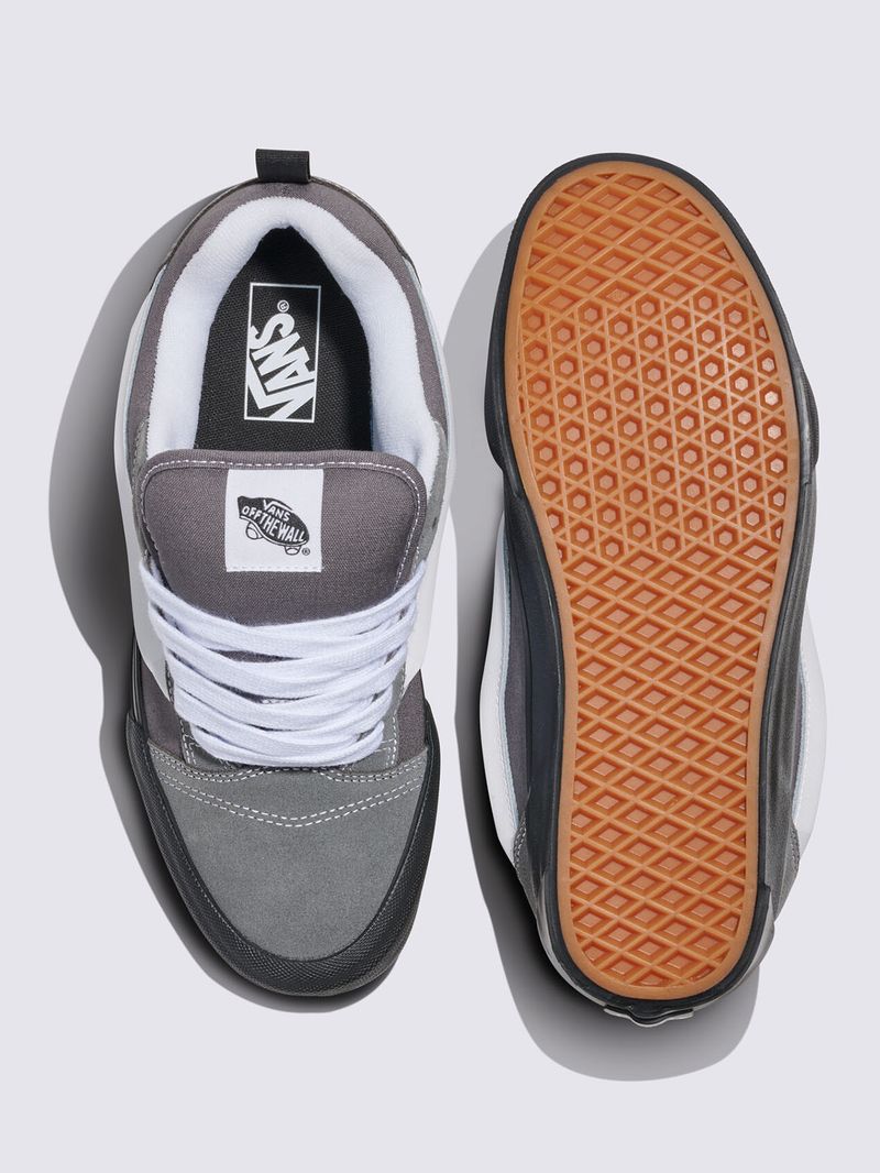 ZAPATILLA-UNISEX-Knu-Skool-GRIS-VANS