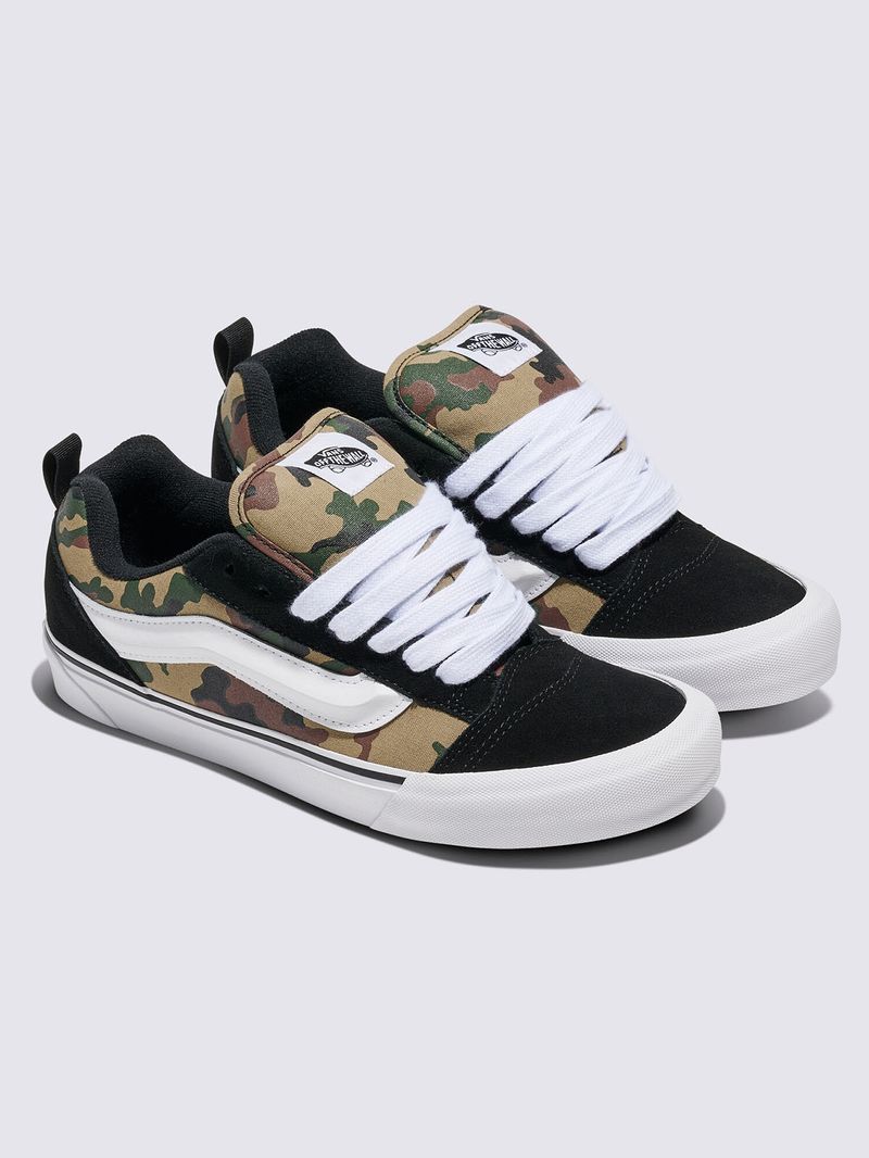 ZAPATILLA-UNISEX-Knu-Skool-NEGRO-VANS