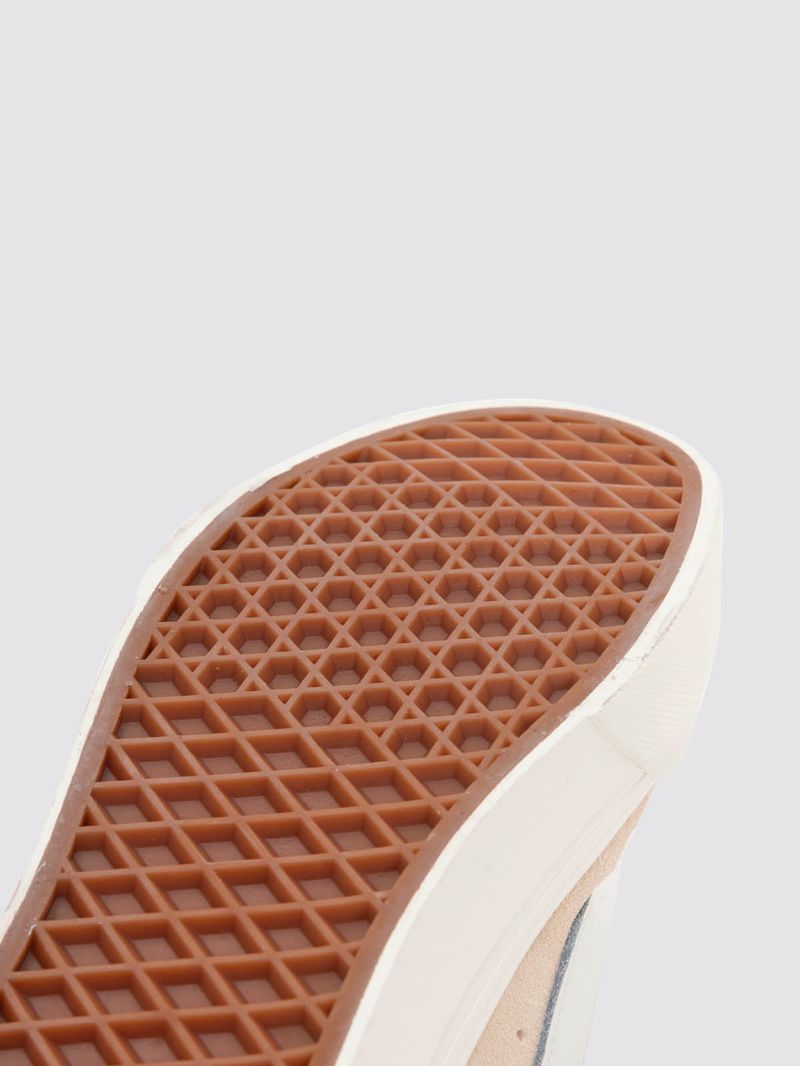 ZAPATILLA-MUJER-Knu-Skool-ROSADO-VANS