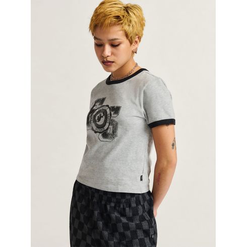 POLERA M/C MUJER CAMPUS TOUR RINGER T NEGRO VANS