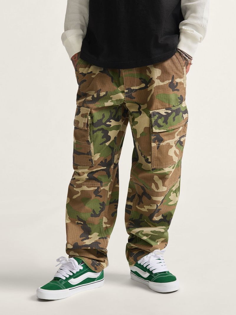 PANTALON-HOMBRE-FATIGUE-CARGO-LOOSE-NEGRO-VANS
