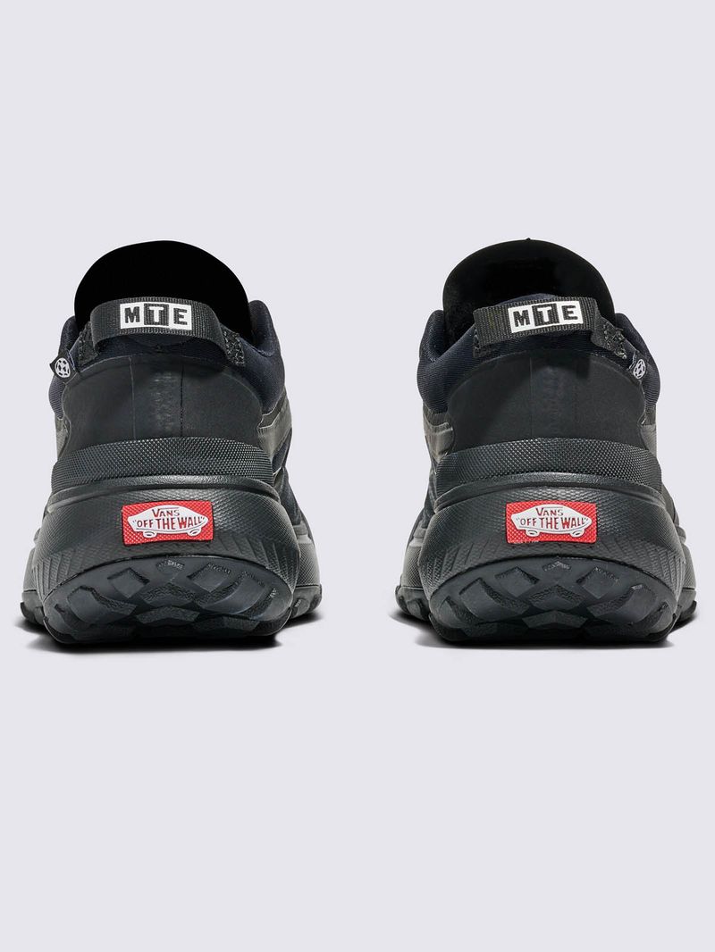 Zapatilla-Casual-Unisex-Mte-Crosspath-Negro-Vans