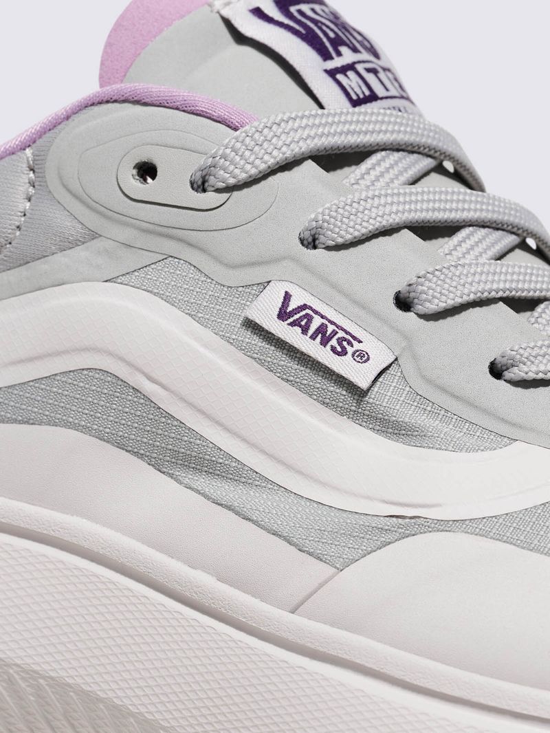 Zapatilla Casual Unisex Mte Crosspath Gris Claro Vans