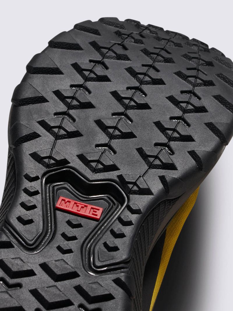 Zapatilla-Urbana-Unisex-Mte-Crosspath-Amarillo-Vans