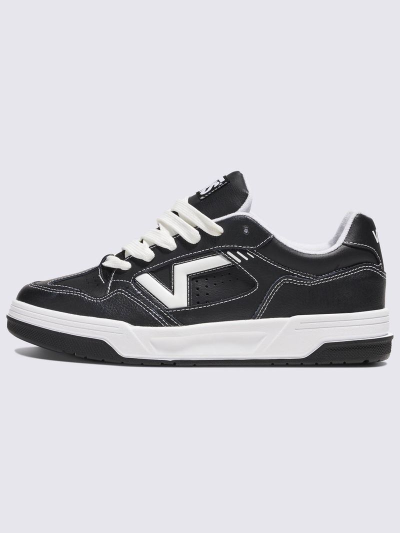 Zapatilla-Urbana-Unisex-Upland-Negro-Vans