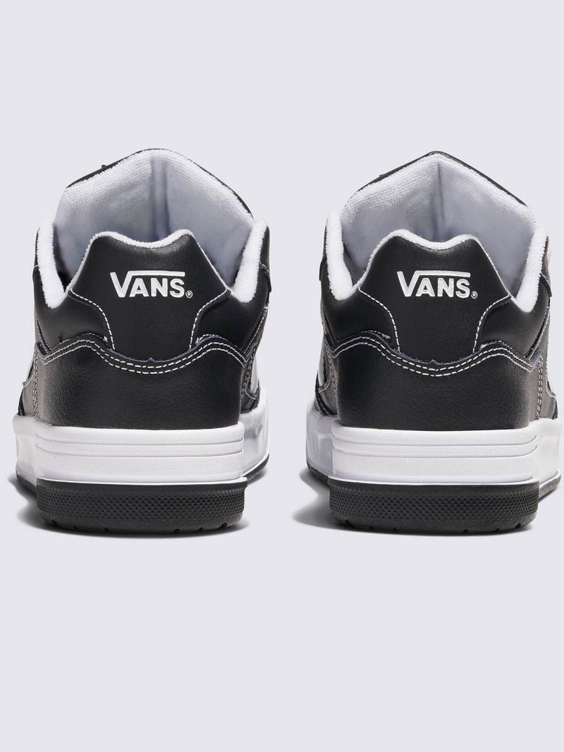 Zapatilla-Urbana-Unisex-Upland-Negro-Vans