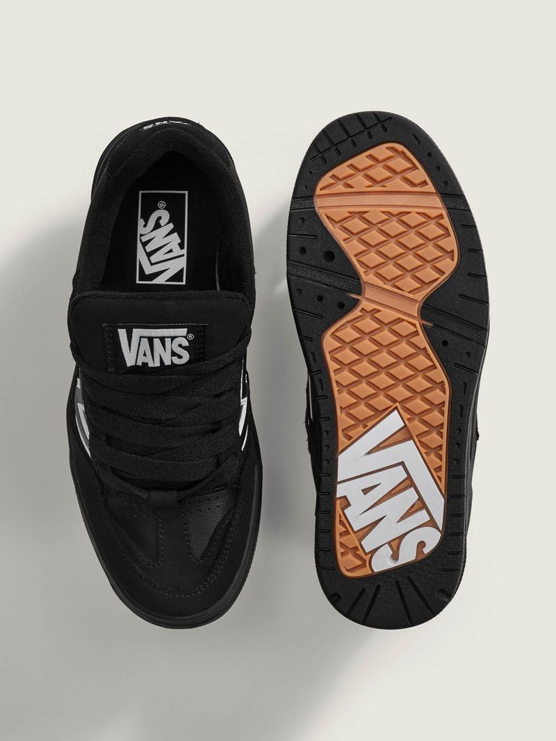 Zapatilla-Urbana-Unisex-Upland-Negro-Vans