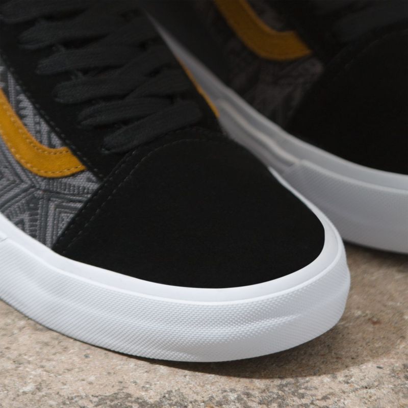 Zapatillas-Mn-Bmx-Old-Skool--Courage-Adams--Black-Golden-Brown