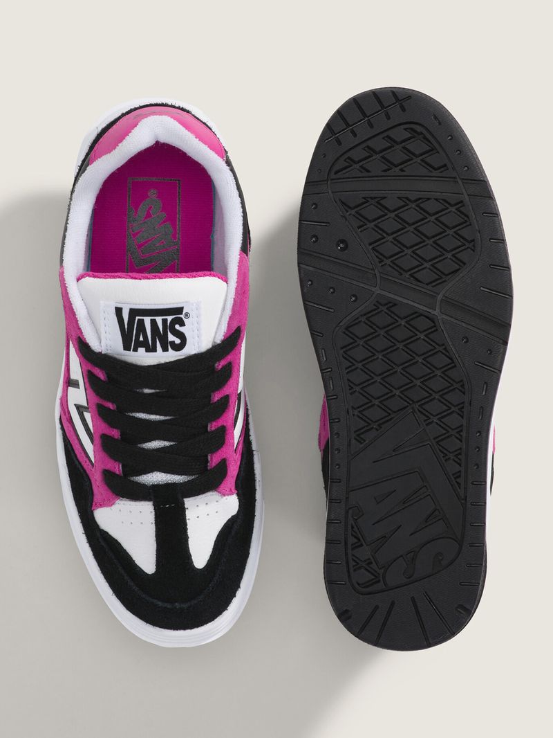 ZAPATILLA-MUJER-Upland-NEGRO-VANS