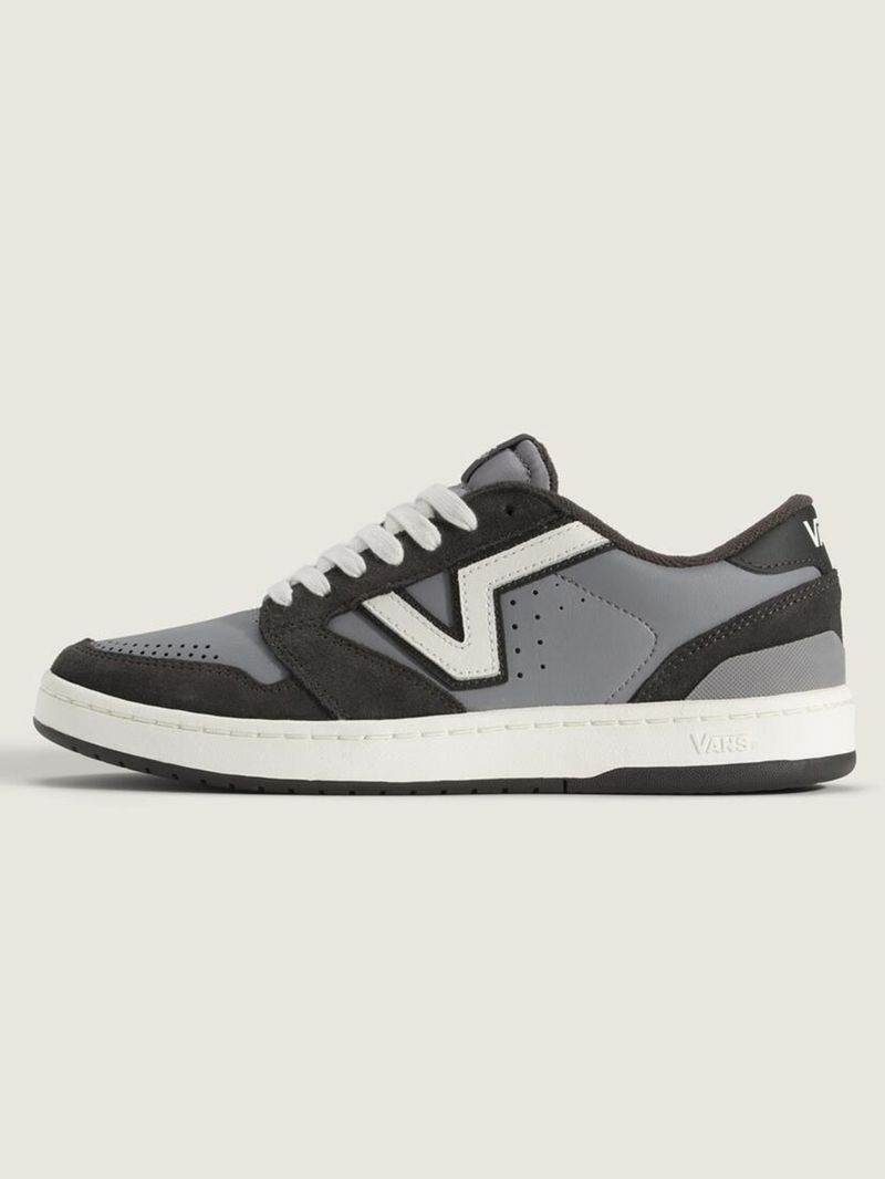 ZAPATILLA-HOMBRE-Lowland-2.0-GRIS-VANS